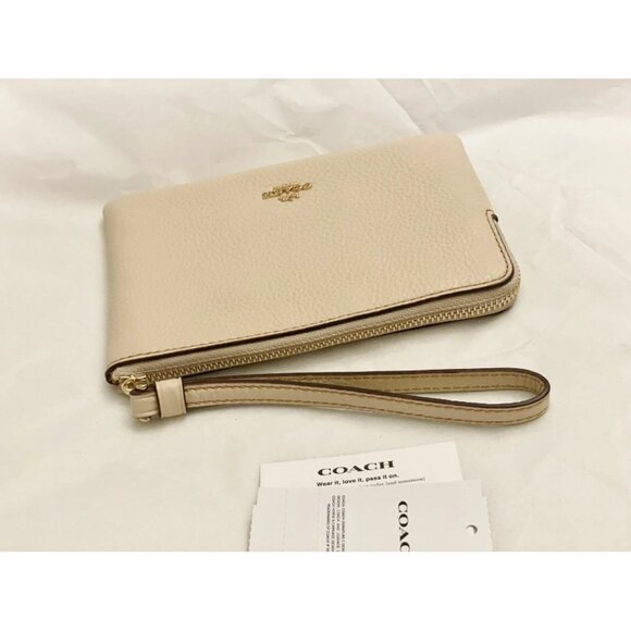 Coach CF213 Peanut and Friends Leather Wallet wristlet NWT - Picture 5 of 5